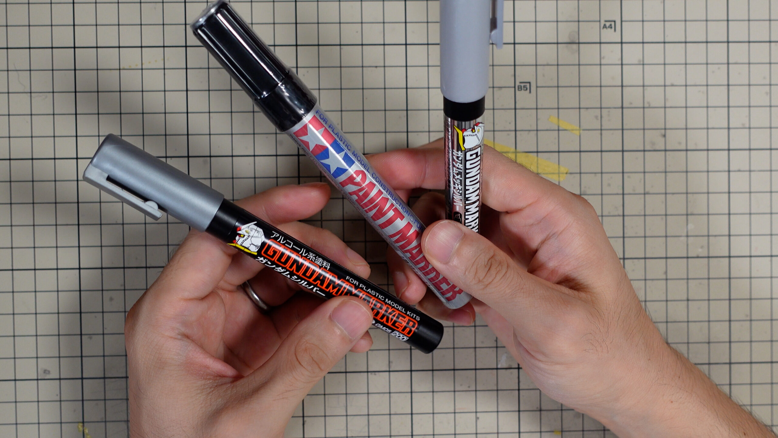 タミヤ ペイントマーカー ガンダムメッキシルバーex 比較レビュー どちらがより銀メッキ感でるか 夫婦プラモデラー